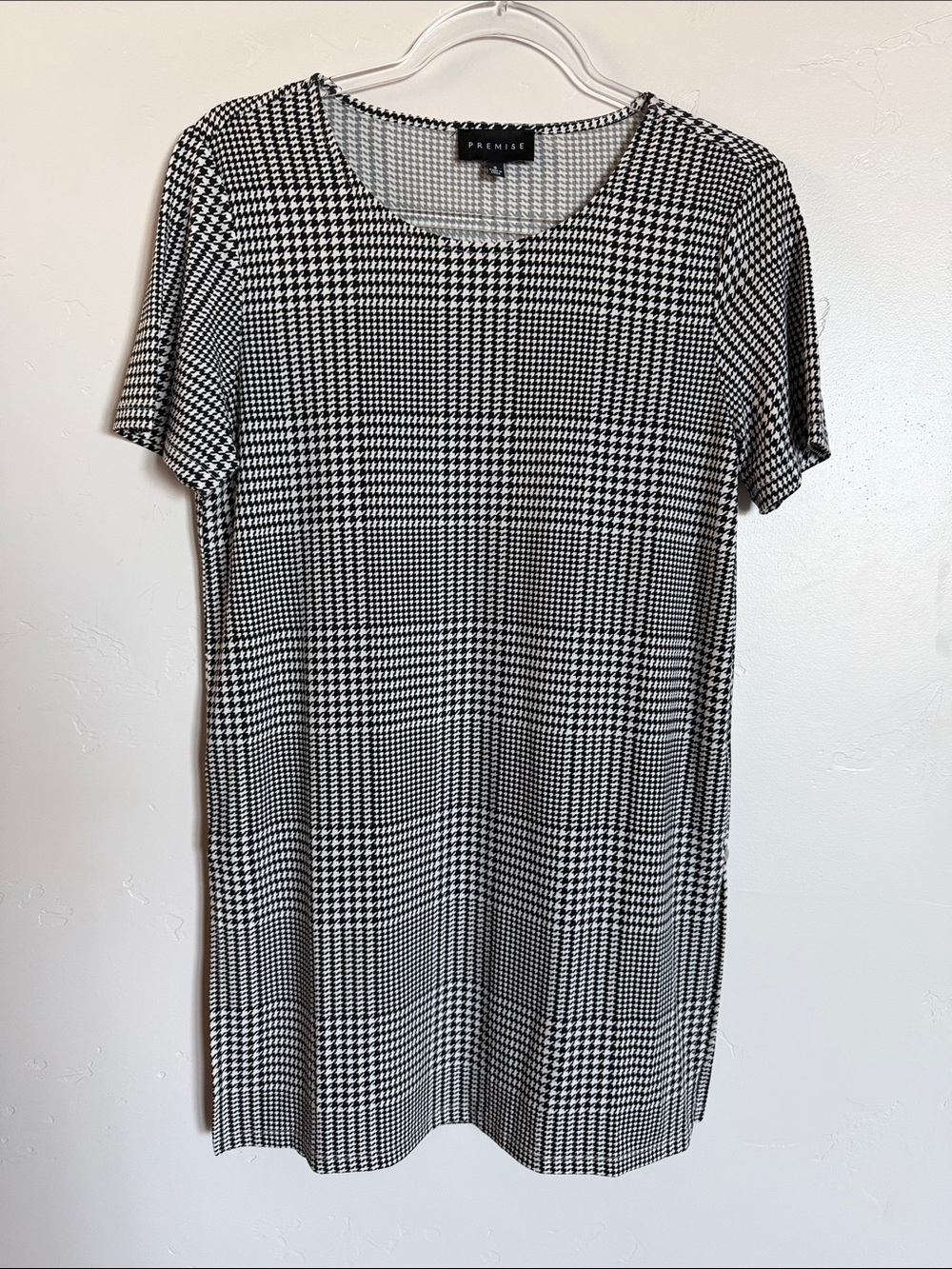 Premise Black and White Houndstooth Short Sleeve Tunic